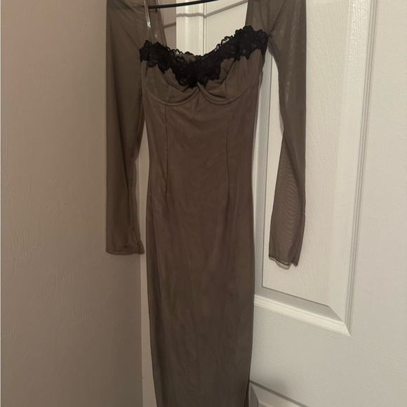 House of CB Taupe Long Sleeve Midi Dress - Picture 4 of 8